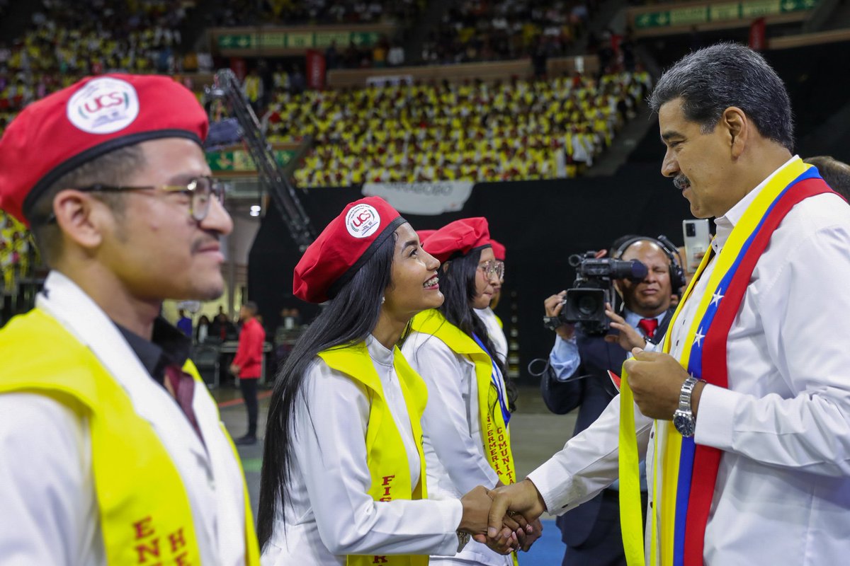 Nicolás Maduro tweet media