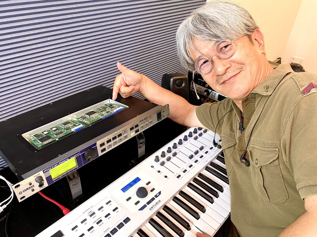 Katsunori_UJIIE's tweet photo. 昨日はCherry AudioのシンセOctabe Cat、ノスタルジックなハモンドのNoverchord+Solovox、4種類のUJAMを同時に立ち上げて4リズムを同時にアンサンブルセッション、FMとVLの2つのプラクインボードを装着したMOTIF Rackの4本のムービーを収録📽️。
Youtube公式チャンネル“musictrackjp”での本編公開をお楽しみに😉✌🏻
夜はUCHUビール、甲州の極上スパークリングワインと極旨カレー🍛で超ゴキゲン🤣
#DTMerと繋がりたい #katsunoriujiie #musictrackjp