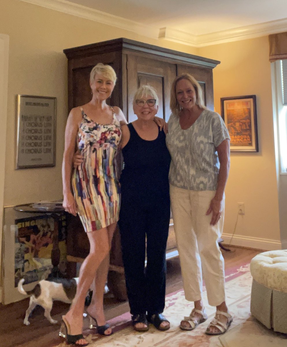 PaulaMaier3's tweet image. Being around strong, dynamic woman is like food for my soul!
These ladies work for/donate to non profits that help so many.
When we meet to visit, brainstorm &amp;amp; figure out the ways of the world, we impact our community!

 #moversandshakers #dynamicwomen #nonprofitvolunteer