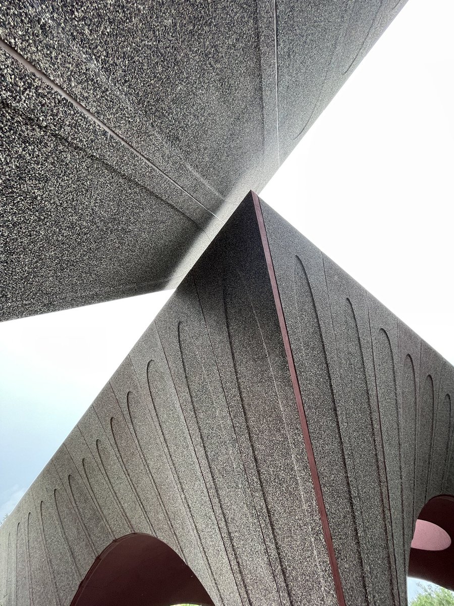 StudioZeren's tweet photo. @aia_florida Winter Park Library Tour @visitorlando #architecture #aiafla23 https://t.co/zPn0MMnOJu