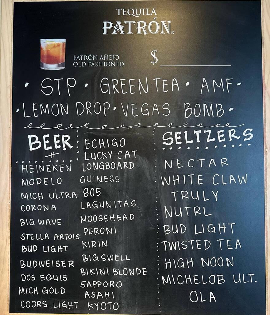 eight50HI's tweet photo. Just to name a few 🍺🥃🍸🥂🍹🍷 https://t.co/gaNyR4Efjv
