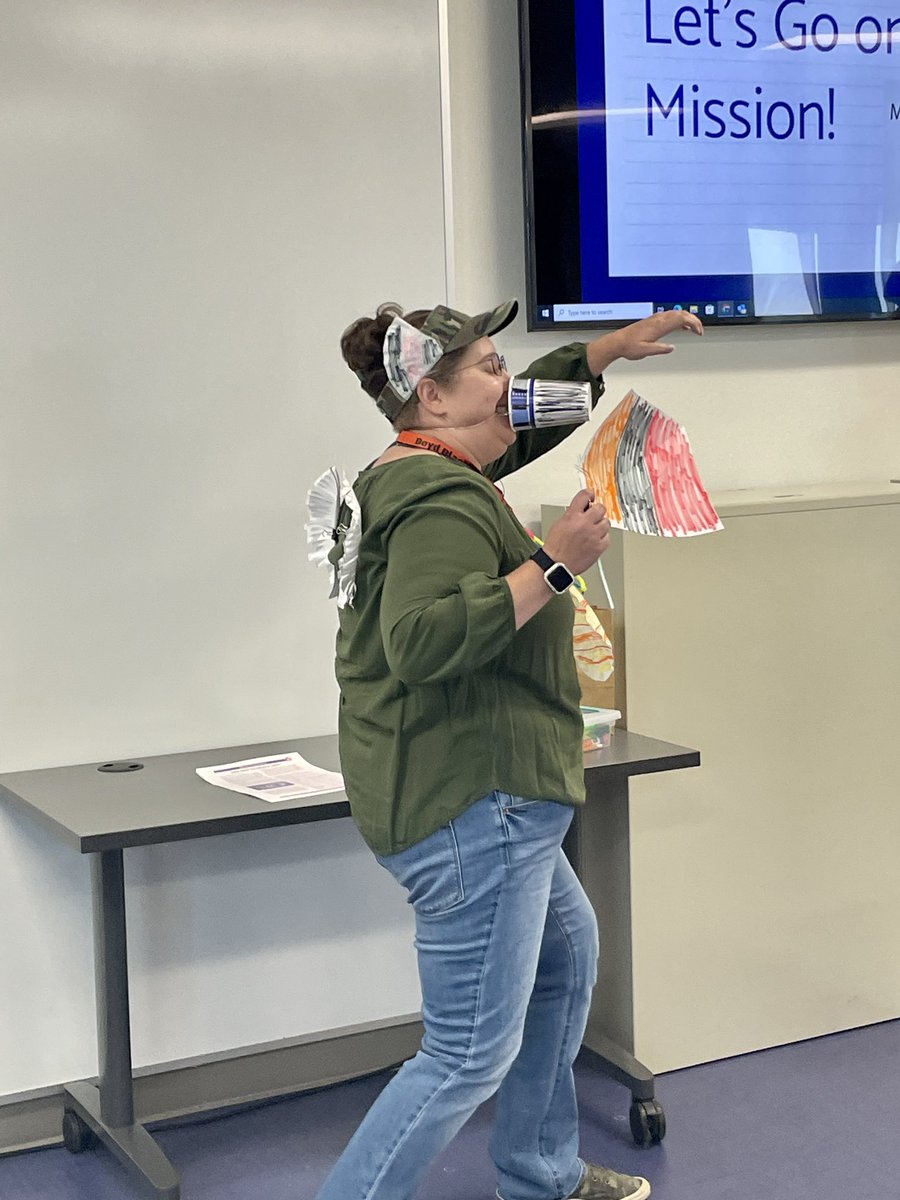 SCIS_APKane's tweet photo. Excited to welcome new teachers to Allen! We shared our love of Social Studies❣️#allensocialstudies #instructionalcoaching https://t.co/Be9rt7jj0O