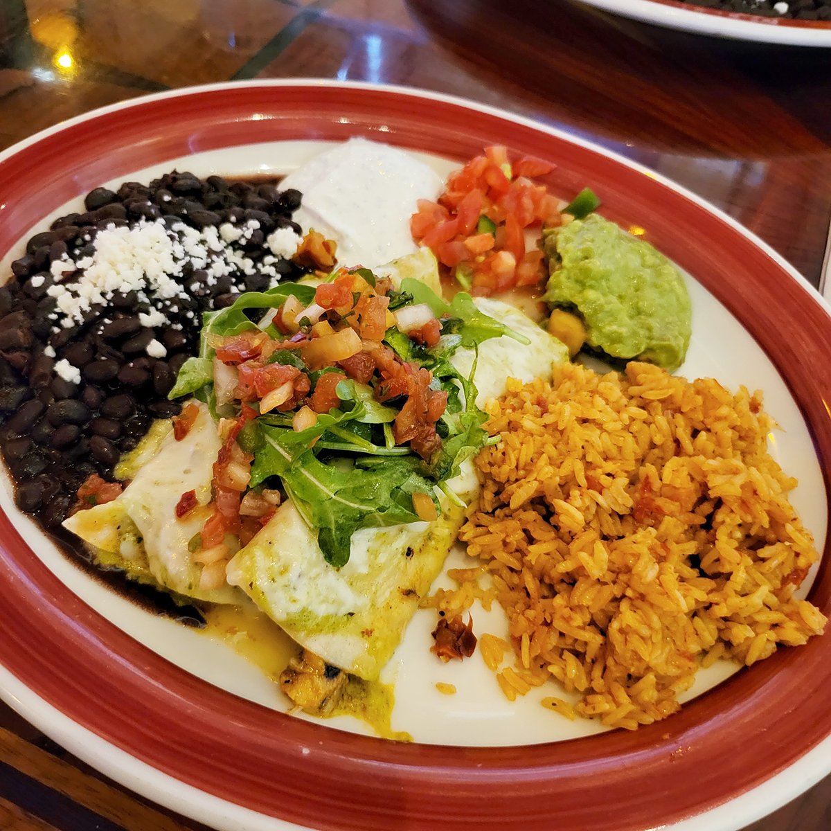 Mike_n_Morgan's tweet image. 🌮🍹 Had an amazing lunch experience at Matador in West Seattle! 🌟 The food was exceptional, and the ambiance was on point. 🔥 Definitely a must-visit spot for all foodies out there! 
#MikenMorgan #WestSeattle  #SeattleEats #FoodGasm #Foodstagram  #InstaFood #MatadorWestSeattle