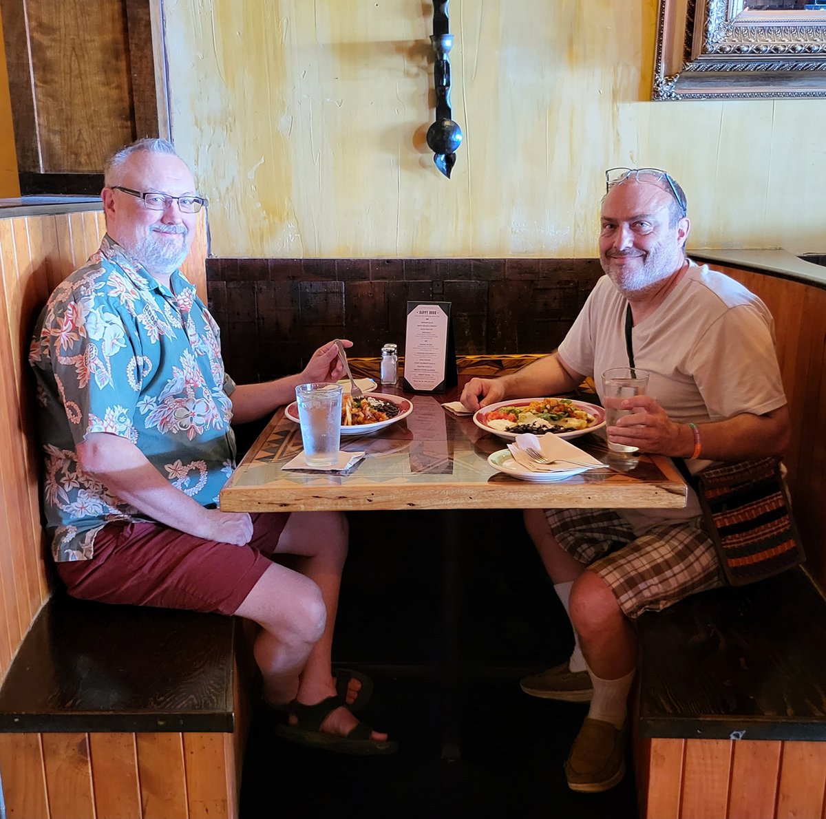 Mike_n_Morgan's tweet image. 🌮🍹 Had an amazing lunch experience at Matador in West Seattle! 🌟 The food was exceptional, and the ambiance was on point. 🔥 Definitely a must-visit spot for all foodies out there! 
#MikenMorgan #WestSeattle  #SeattleEats #FoodGasm #Foodstagram  #InstaFood #MatadorWestSeattle