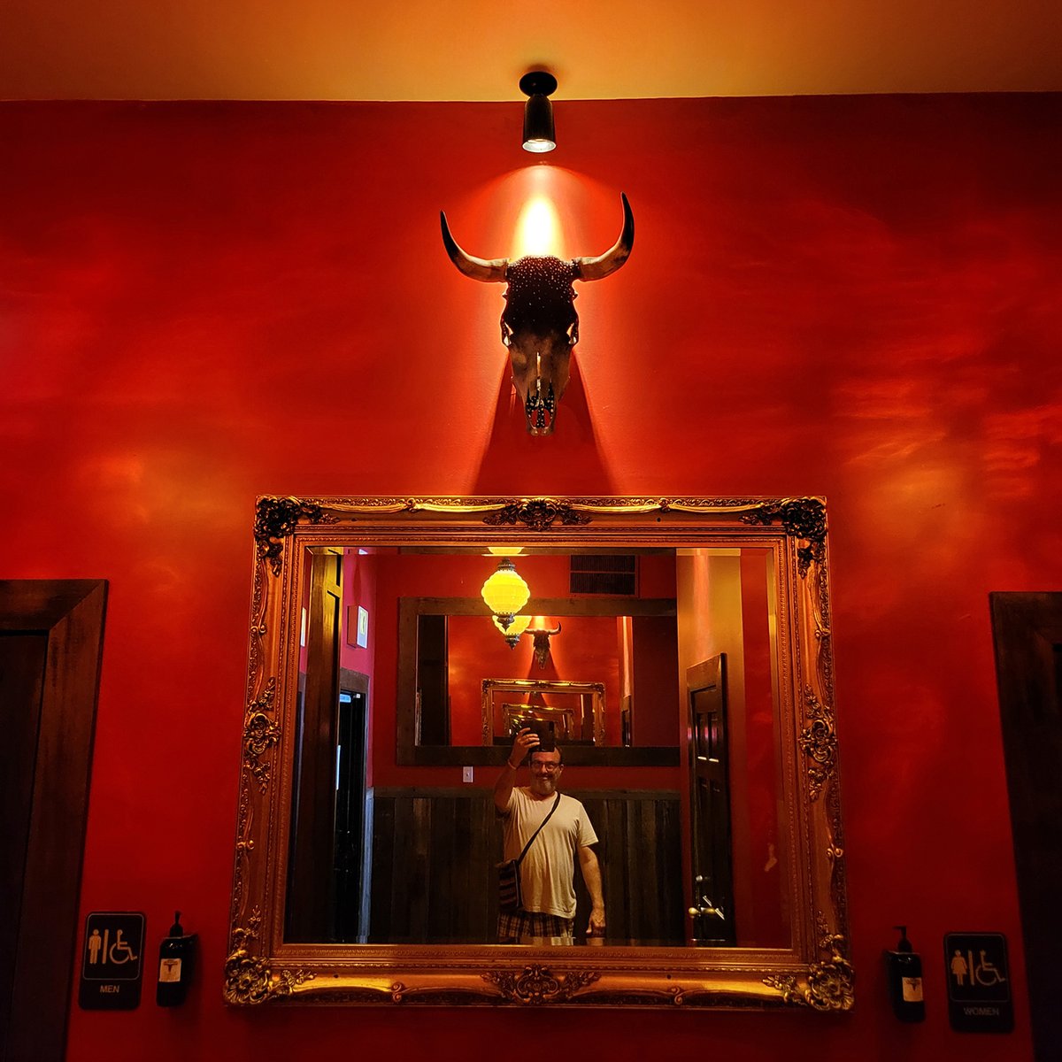 Mike_n_Morgan's tweet image. 🌮🍹 Had an amazing lunch experience at Matador in West Seattle! 🌟 The food was exceptional, and the ambiance was on point. 🔥 Definitely a must-visit spot for all foodies out there! 
#MikenMorgan #WestSeattle  #SeattleEats #FoodGasm #Foodstagram  #InstaFood #MatadorWestSeattle