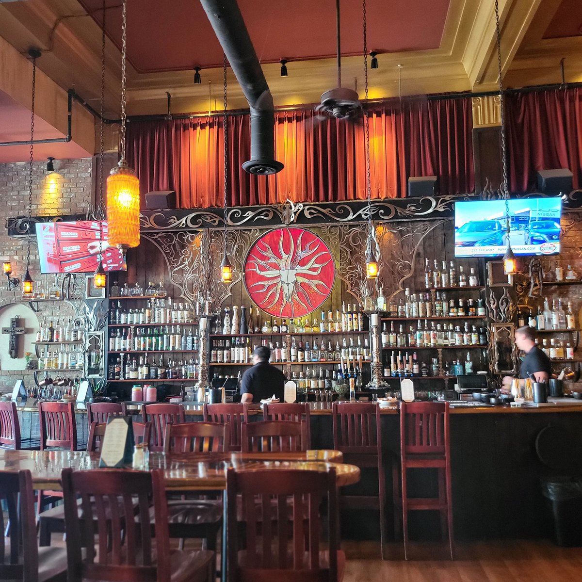 Mike_n_Morgan's tweet image. 🌮🍹 Had an amazing lunch experience at Matador in West Seattle! 🌟 The food was exceptional, and the ambiance was on point. 🔥 Definitely a must-visit spot for all foodies out there! 
#MikenMorgan #WestSeattle  #SeattleEats #FoodGasm #Foodstagram  #InstaFood #MatadorWestSeattle
