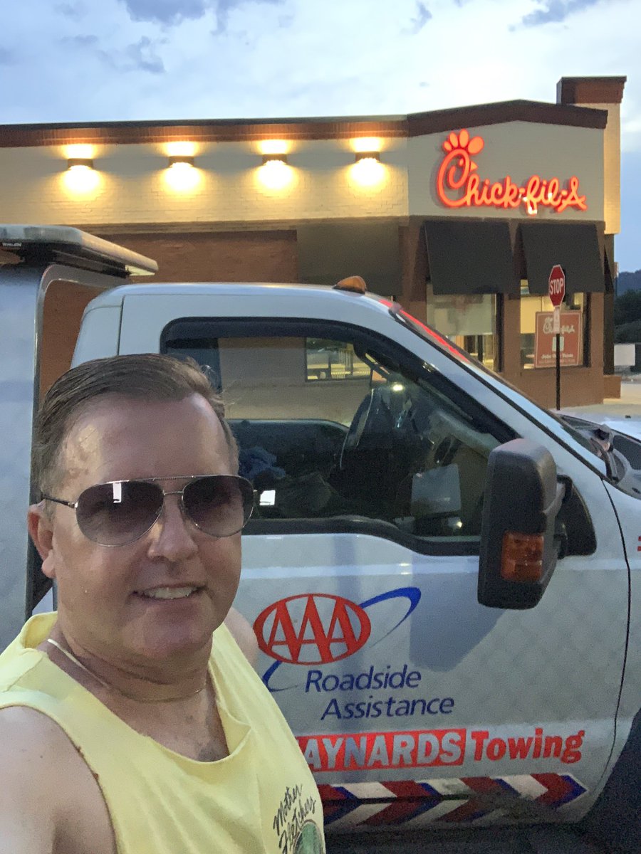 markrmaynard's tweet photo. Quick dinner at chick-fil-a. No one say a word about my Mother Fletchers cut up T-shirt. It felt great today in these temps https://t.co/7SjjrTghWk