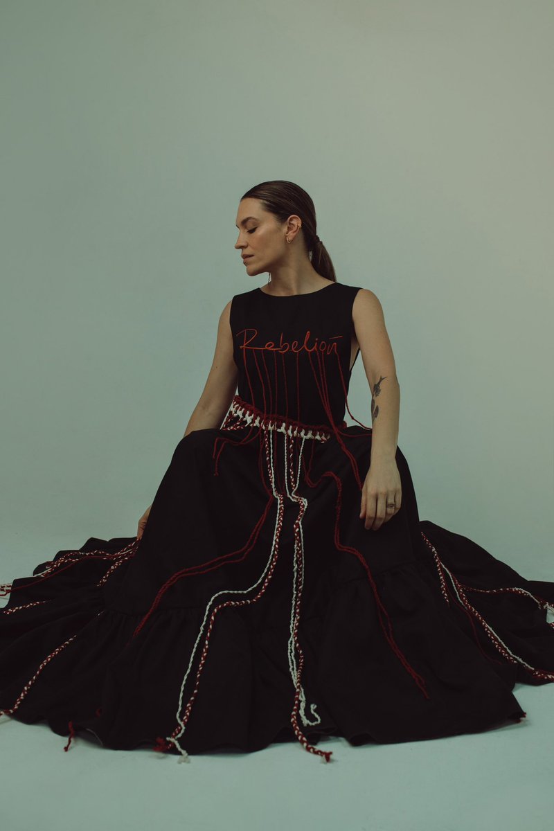 #nuevacanción REBELIÓN 
Escúchala en Spotify

open.spotify.com/album/5KNGWiW9…