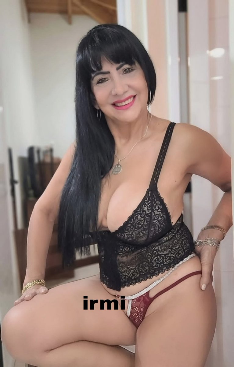irma_pintos's tweet photo. Buenas noches mi hermosos amigos 😘🩵 ya,mañana  viernes!! Es el día que más me gusta 🤣🤣👏👏
Bueno  como siempre los jueves a la noche  subo .........👇👇👇👇
💃⚘️MI VIERNES  SENSUAL 💃⚘️
a pesar del frío 😃🥶🌃 no puede faltar aquí!!!!👏👏👏😘😘❤️❤️❤️❤️ https://t.co/BzwUxlGVaq