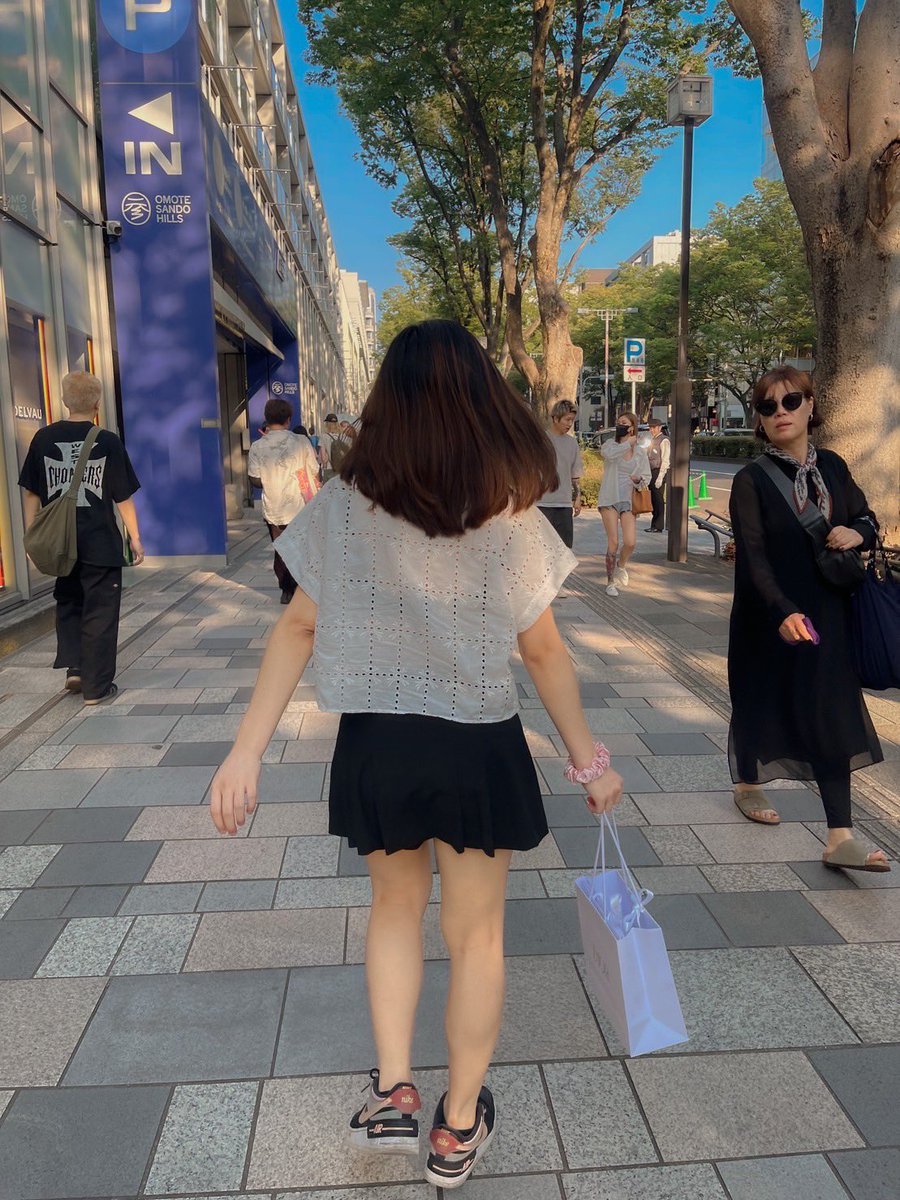 ดูว่าคนไหนมาจากญี่ปุ่นดูไม่ยาก ดูที่กล้ามขา5555555 นี่คือกล้ามขาฉันเอง🥲