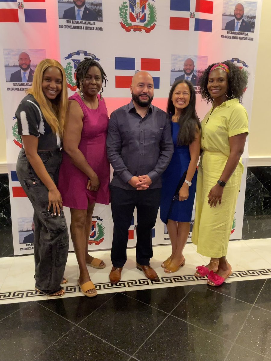 @Salamancajr80 thank you for hosting una Noche Quisqueyana in the #Bronx @ #Maestros in honor of #Dominican Heritage and inviting @GoodShepherdNYC Government & Community Relations team to join you.