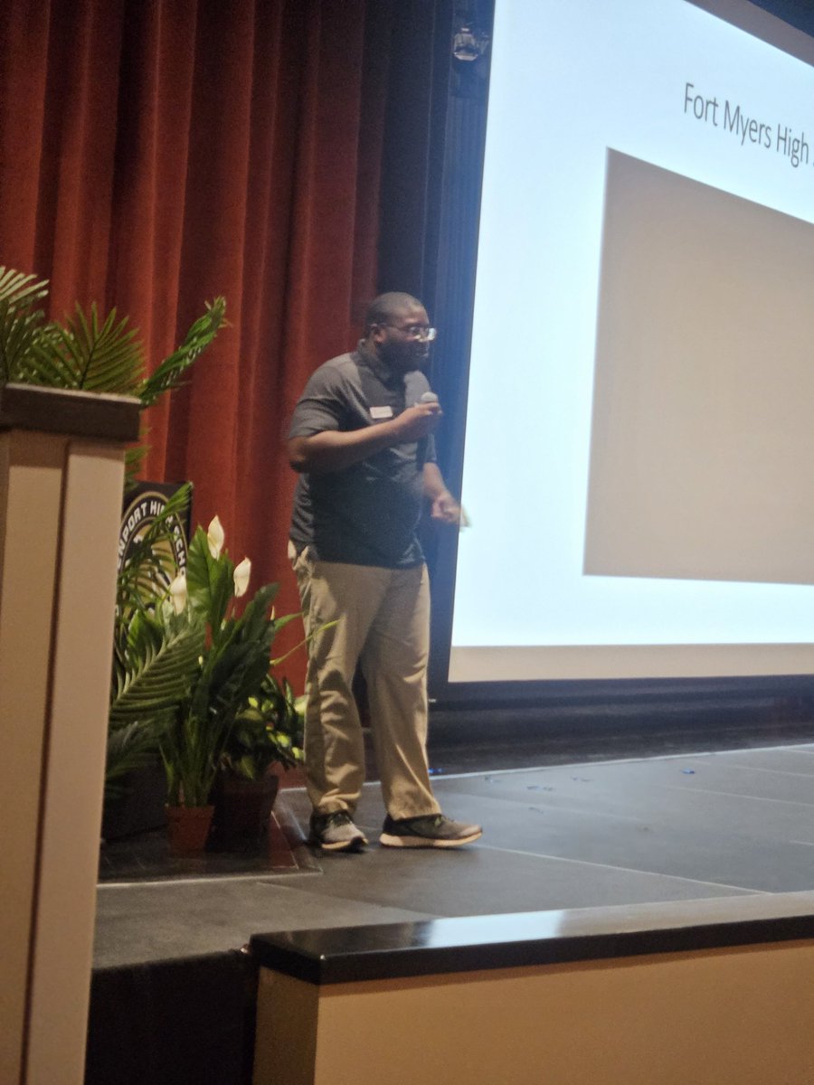 Thank you <a href="/FACACoach/">FACA</a>, <a href="/FIAAANews/">FIAAA</a> and @soflinfo for our partnership and speaking at today's FHSAA Compliance Seminar.