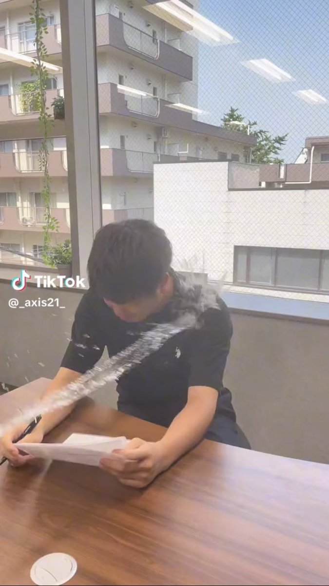present_axis21's tweet photo. TikTok投稿しました❕
まさかのまぁちゃんが激おこ！？
リンクを飛んでいいね、コメント待ってます☺️

https://t.co/LyFBtyZGb5

#tiktokライブ #アクシスグループ #アクシス #TikTok #求人 #求人募集 #営業 #広報 #大宮 #埼玉 https://t.co/BvXQDHR3CO