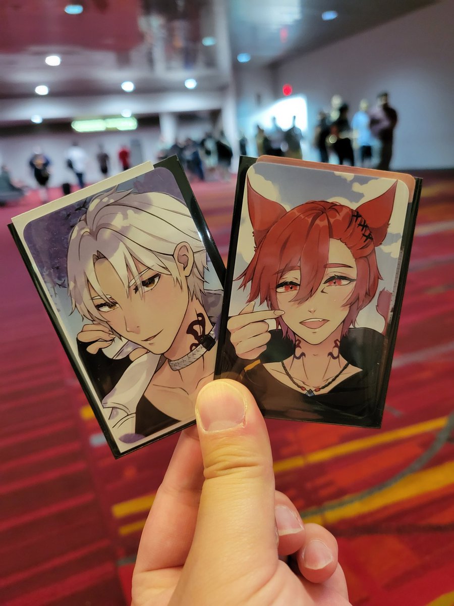 Duty Commenced!
Giving away Photocards at #FanFest in Las Vegas #FFXIV