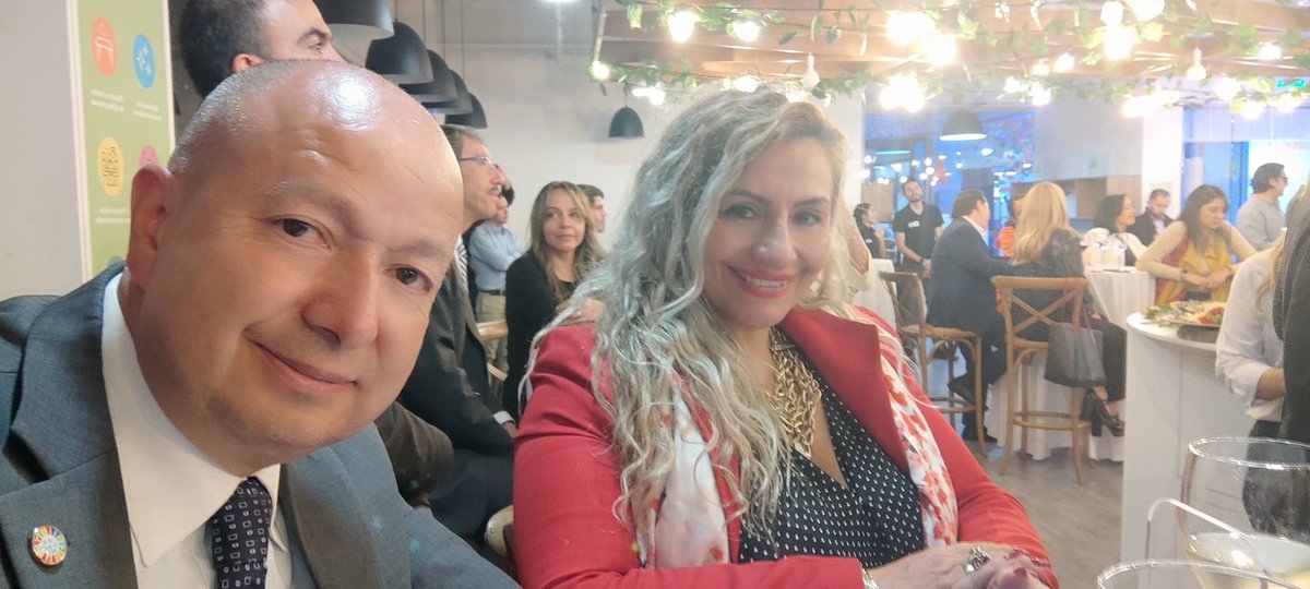 RedexpertosCyS's tweet photo. #AEsraHora lanzamiento de la iniciativa de Transformación ecológica de los plásticos a través de la red global #PlastiLoop de @Veolia_Co
#FelizJueves
#FelizJuevesParaTodos
#FelizJuevesATodos https://t.co/822ASIBdrD