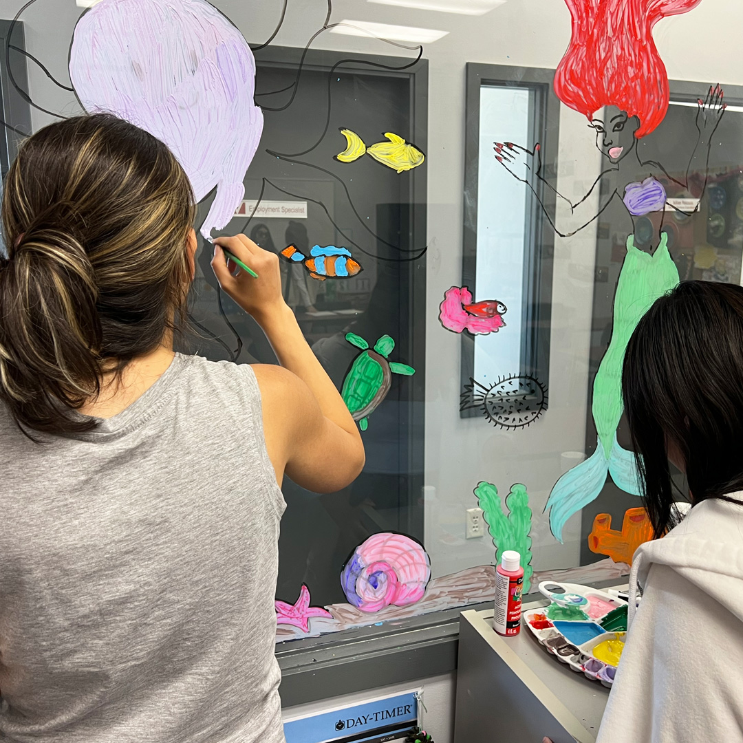 VCareerCollege's tweet image. Our ECE students unleash their creativity, one stroke at a time. 🎨 ✨

#VancouverCareerCollege #eceprogram #childhooddevelopment #creative #windowpainting #painting #art #artwork #mermaid #undertheseatheme #studentlife