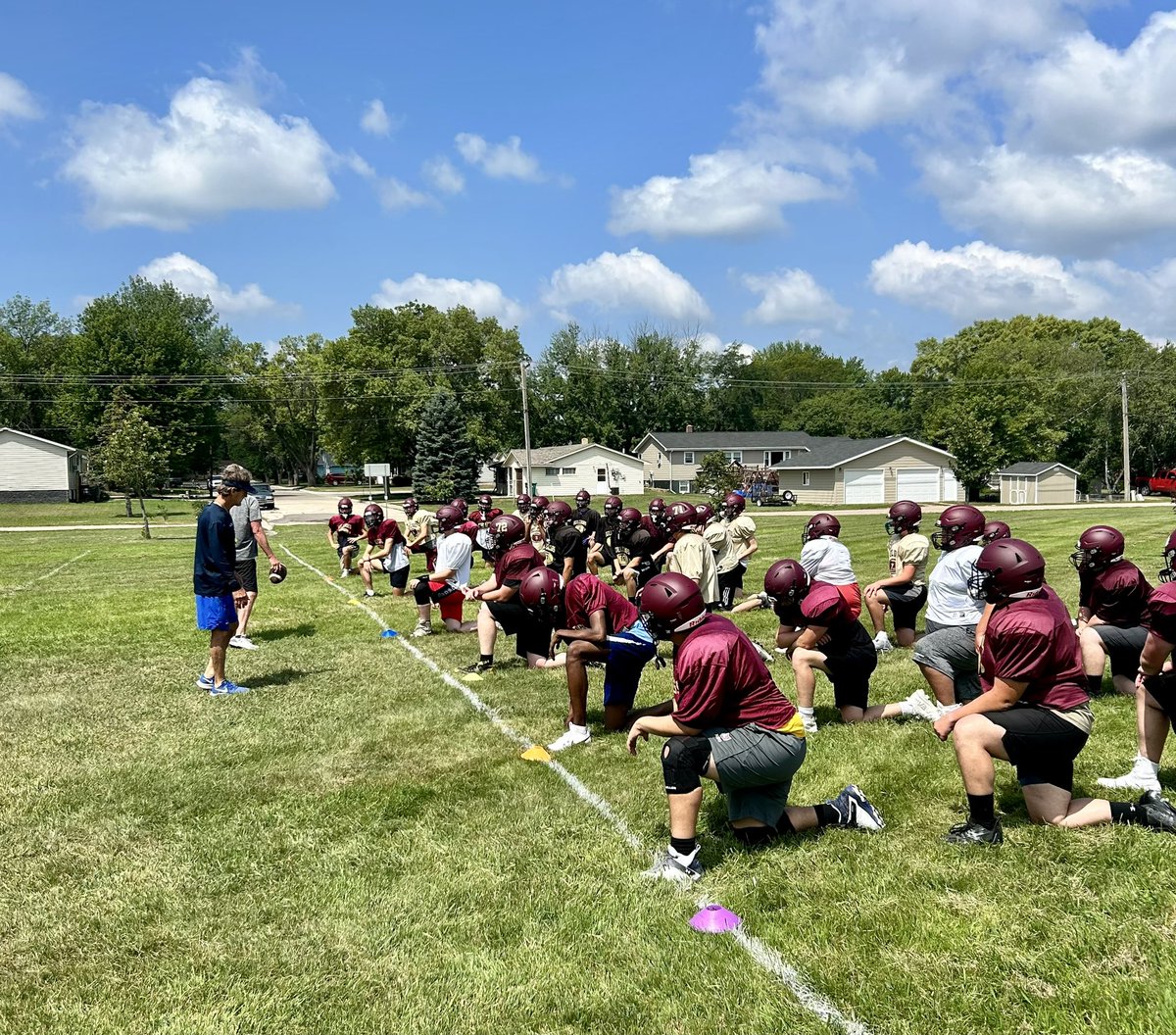 riggsfootball's tweet photo. Our Academy coaches were out working with athletes in Milbank last week, and White Lake today. It is awesome to see so many athletes building their skills! #thinkfootball https://t.co/v3e7bWUkML