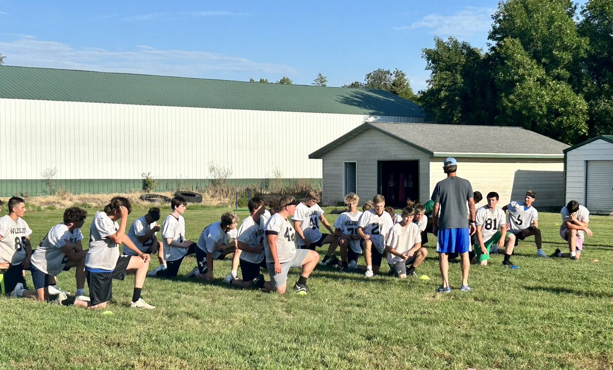 riggsfootball's tweet photo. Our Academy coaches were out working with athletes in Milbank last week, and White Lake today. It is awesome to see so many athletes building their skills! #thinkfootball https://t.co/v3e7bWUkML