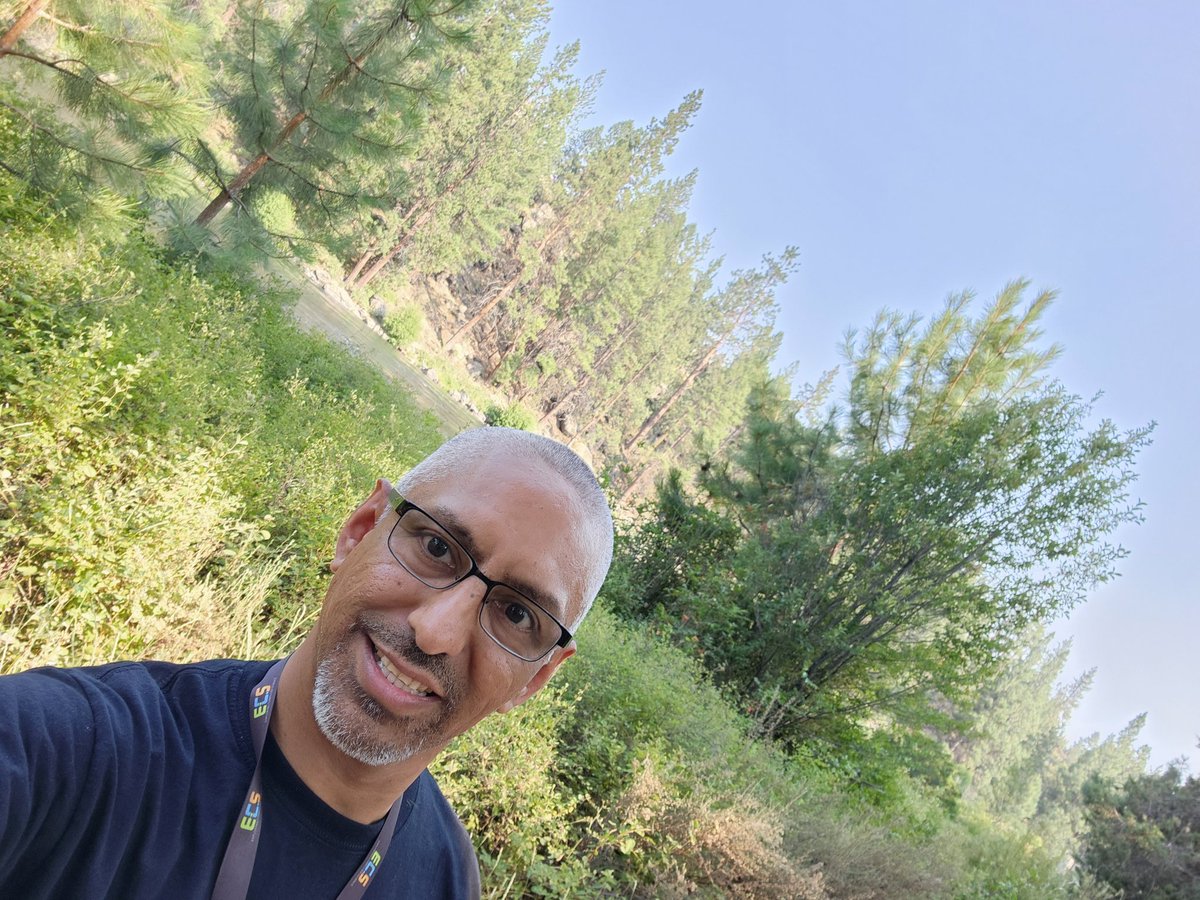 JoseLSilvaSmith's tweet image. Day 5 @osu_cascades for the @exploringcs PD. Exploring Bend, Oregon! โค๏ธ๐๐ #TISDProud #exploringcs