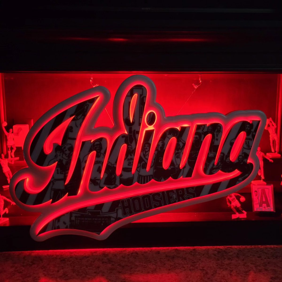 donwdavis22's tweet photo. New Hoosier Nation addition to mancave.  Look closely the artist that made this adds great details. https://t.co/v12NxUCTFi