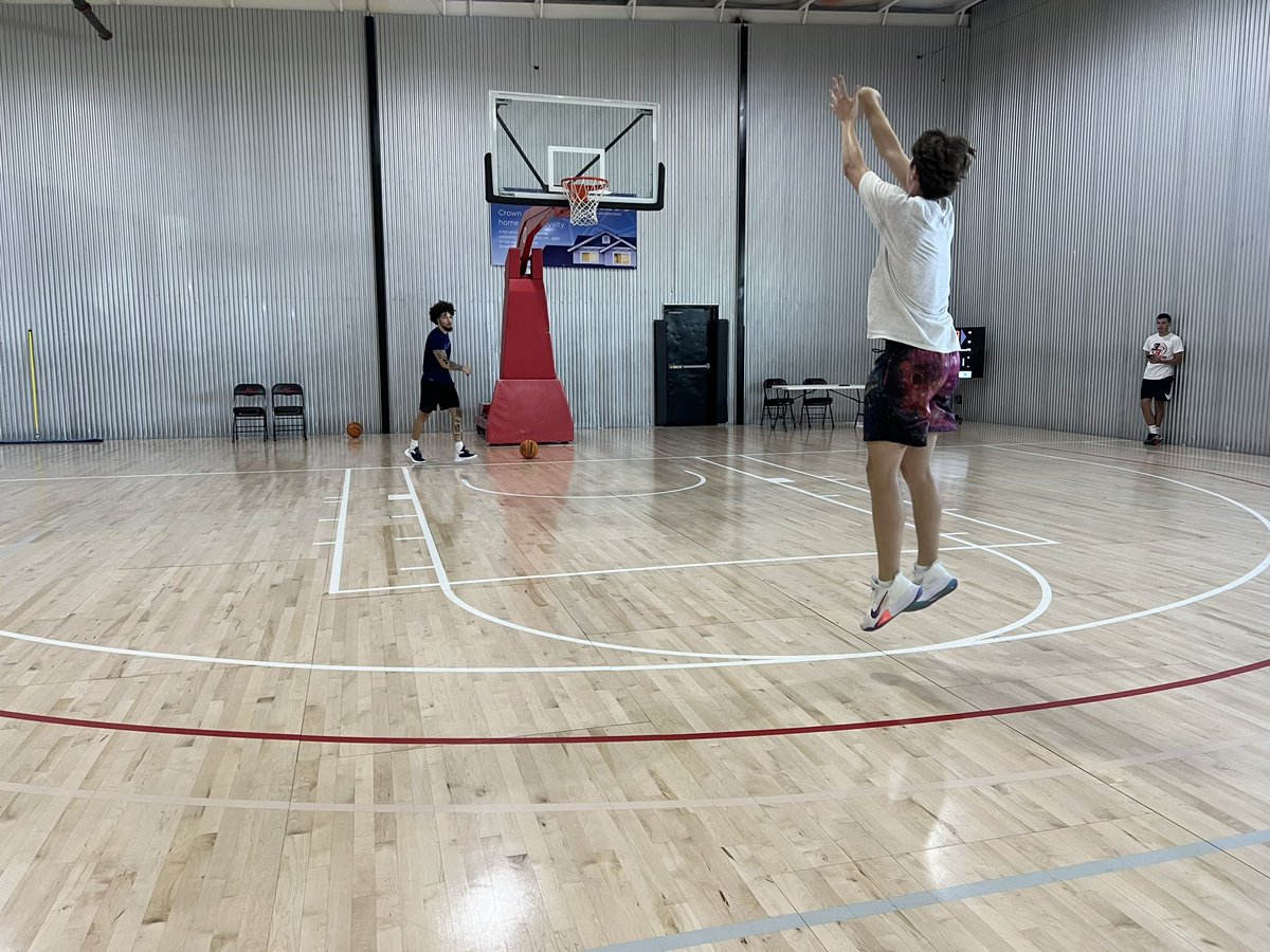 Adam Barnes tweet media