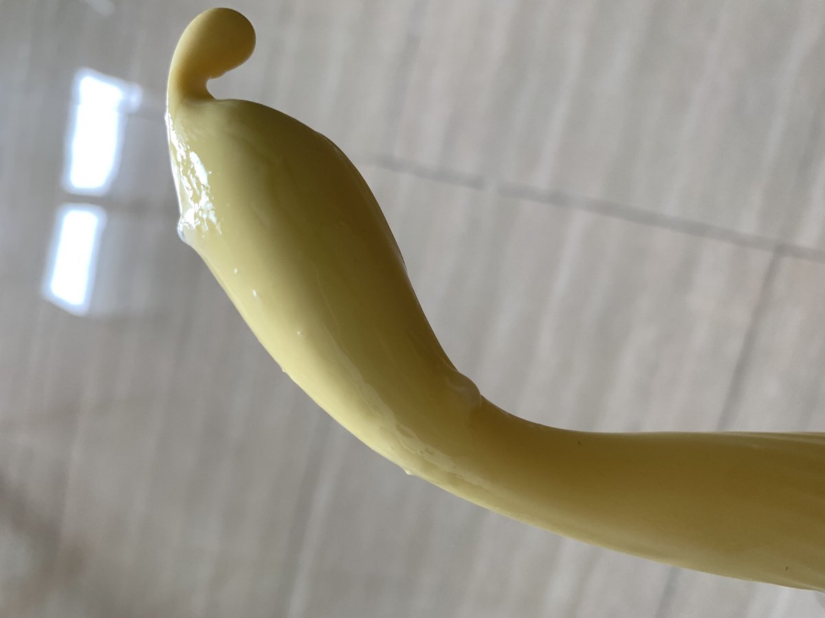 插完以后，小玩具带出来的水都快滴下来了 https://t.co/AF07eSJFNY