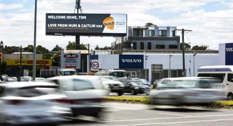 #MelbourneTakeover @OC 'Win a Billboard' is back! Our Creative Collection Q1 2023 Winner is again giving listeners the chance to take over the streets of Melbourne with their own messaging. This multi-format, #DOOH campaign connects audiences and other formats brilliantly. #OMAau