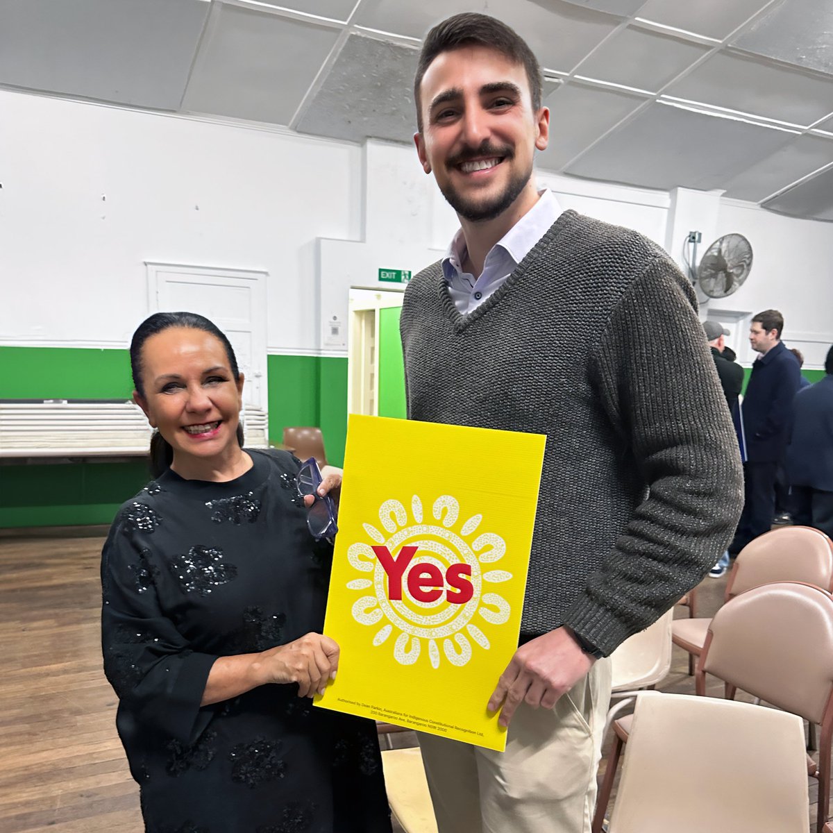 georgetullochau's tweet photo. Thanks for giving a brief to the Barton FEC @LindaBurneyMP , I’m more excited than ever to #VoteYes, so get involved with the campaign and #VoteYesAustralia https://t.co/nHFOq7vA0y