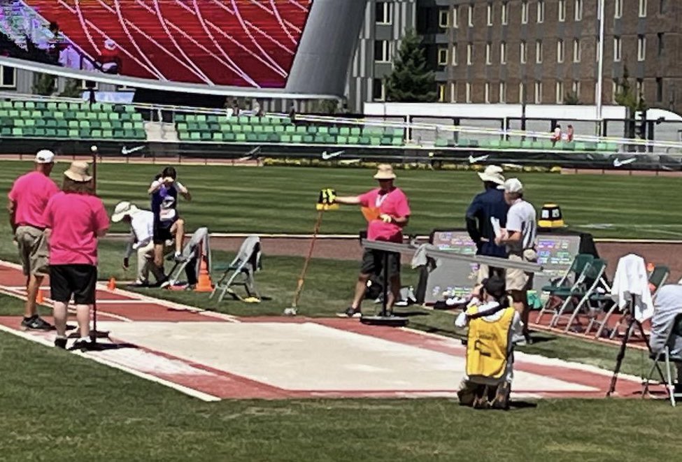 PrepRunningNerd's tweet image. Hayward Field.  University of Oregon.  USATF Nationals.  The most prestigious youth meet in America at an incredible venue.

And there’s Nerd Dawg sitting at the end of the long jump pit.  The nerve.  Doesn’t the USATF know that’s not allowed?