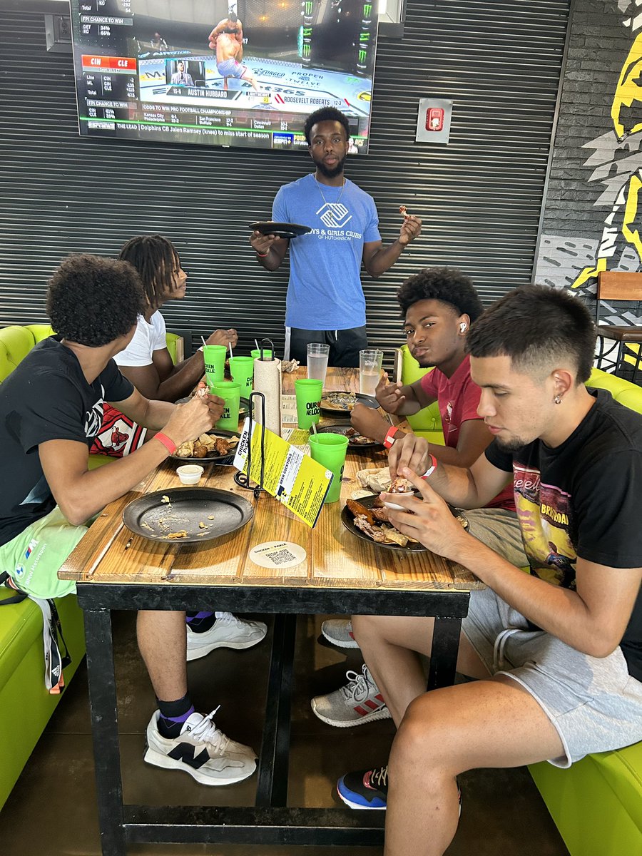 Friends Univ. Men's Basketball tweet media