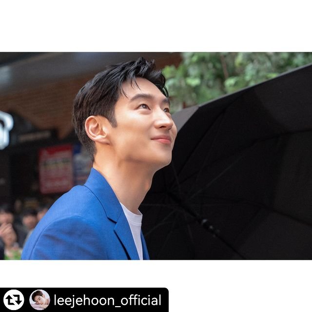 PHHoonist's tweet photo. @leejehoon_official
Instagram Update
07272023 📸
⠀
Caption~
☺️☝️💙

#care1 #케어원
#이제훈 #LeeJeHoon
#Hoonstagram https://t.co/vyjiuGRSiI
