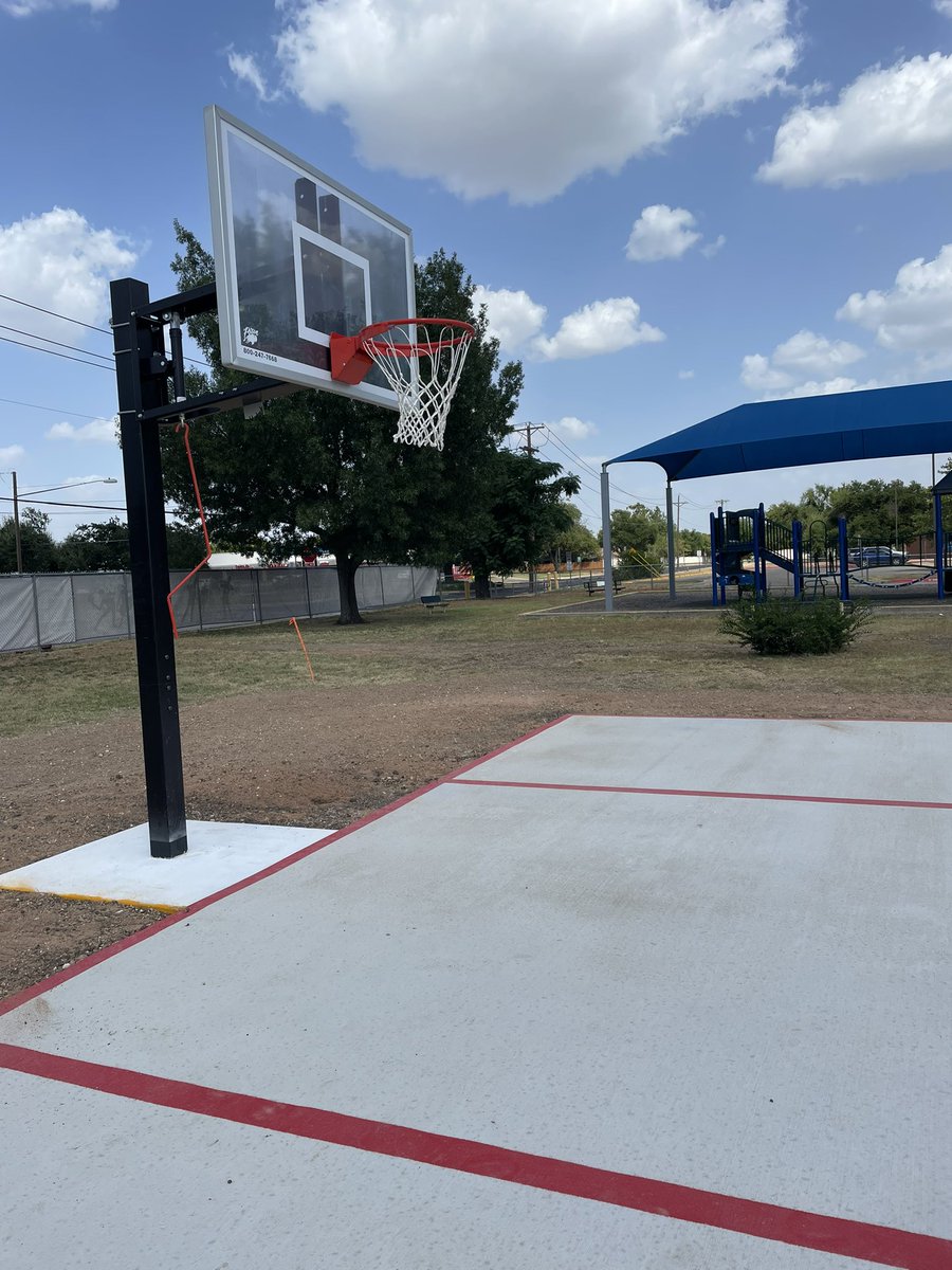 Jennifer Koenig tweet media