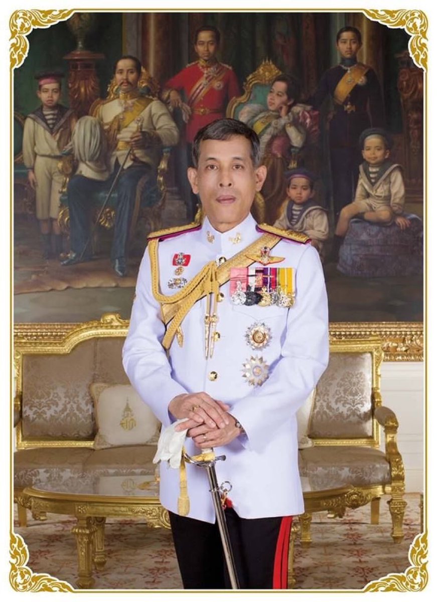 Nandy44482395's tweet photo. Long Live HM The KING RAMA X  ขอพระองค์ทรงพระเจริญยิ่งยืนนาน ด้วยเกล้าด้วยกระหม่อมขอเดชะ 🙏🙏💛💛🇹🇭🇹🇭 #เรารักสถาบันพระมหากษัตริย์ https://t.co/dFoLRtXOvo