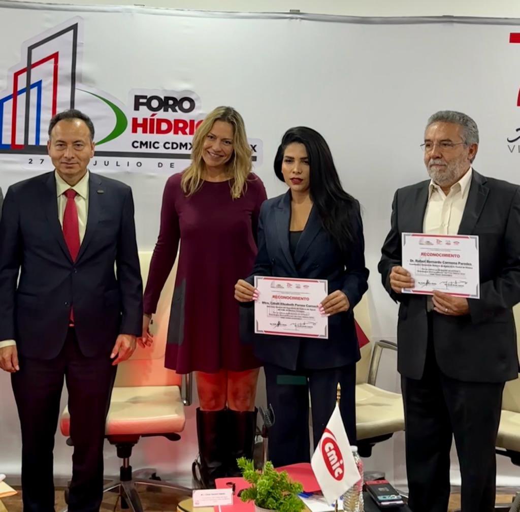 citlalli_peraza's tweet photo. El día de hoy participé como ponente x @conagua_mx en el Foro Hídrico 2023, organizado por la @CMIC_CDMX. Es grato convivir con todos los colegas Hidráulicos, y muy agradecida con la Presidenta de La CMIC por la invitación.
#construction #cmic #construcción #lainge https://t.co/MsjUqvhm9V
