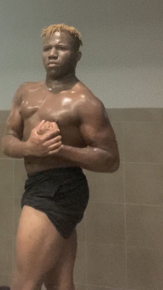 Blessed1739's tweet photo. BODY BUILDING LIFE https://t.co/AdGcnQvg7x