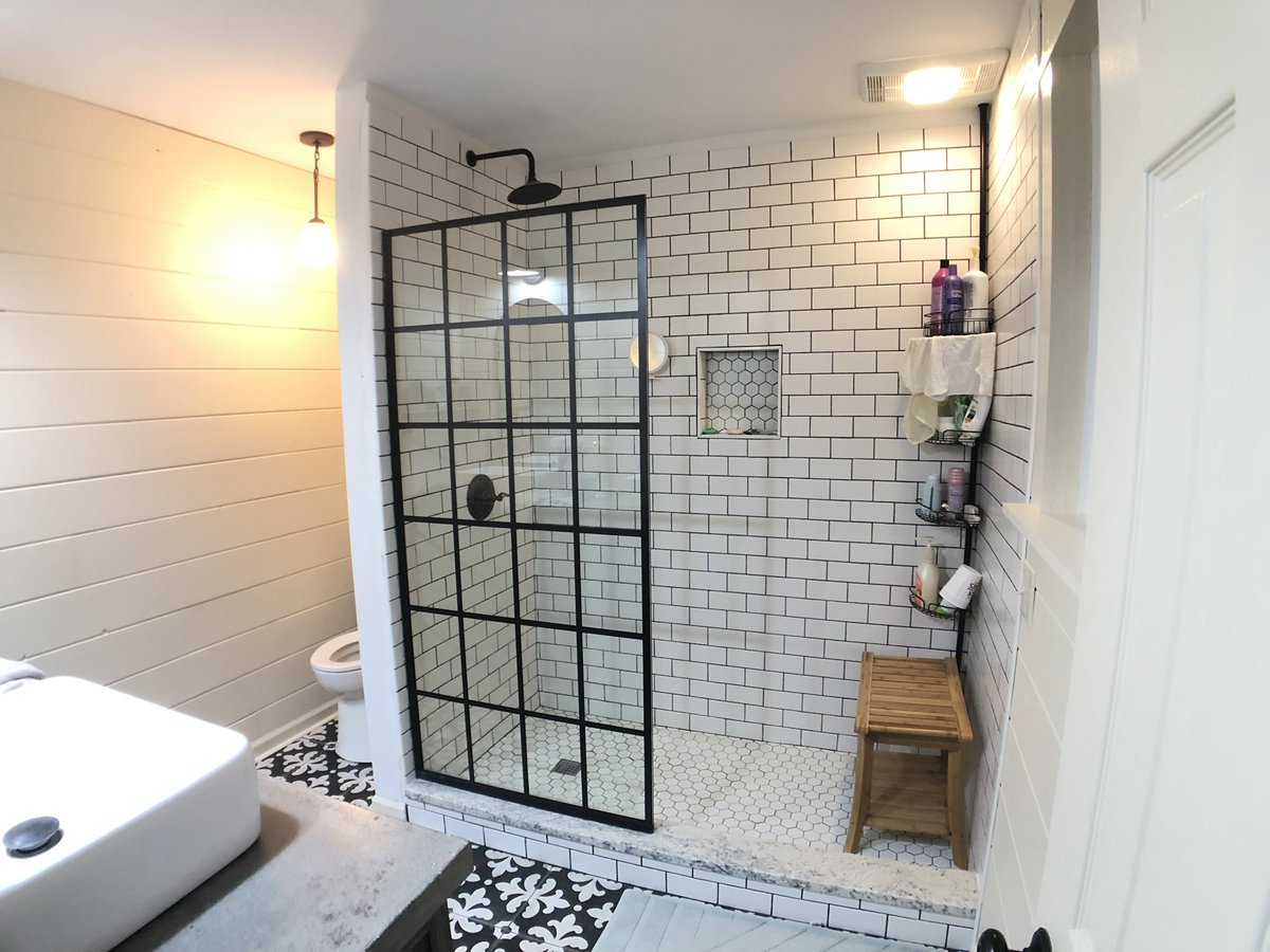 JonathanAJones's tweet photo. @AskTOH Before and After. https://t.co/GyUsXxe35X