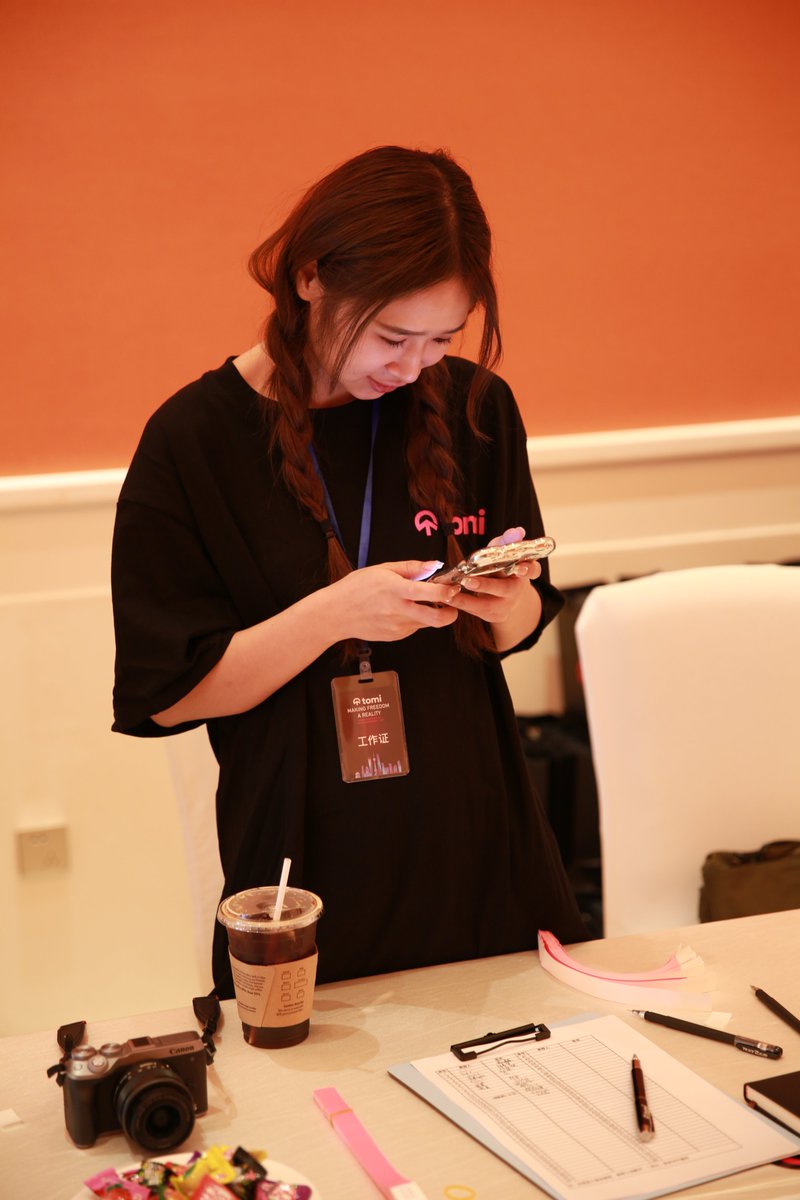 CryptoLinns's tweet photo. 7月24、25号在上海参加了TOMI项目的中国行，私下和项目方交流了，公开会参加了，饭也吃了，确确实实的验证了 一些事件，未��2个月Tomi会有一些利好，包括交易所，韩国行，技术突破等！ $TOMI 在下周之前是一个很好的建仓机会！另外之前说过的质押推广活动也开始了，有兴趣的小伙伴可以私信我！ https://t.co/rIPJdGEWnP