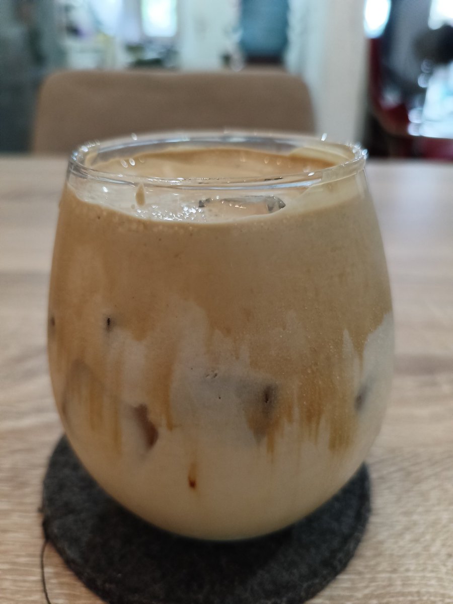 FitrianiDee's tweet photo. Morning coffee.. 🥰 https://t.co/QxLeR6pA4L
