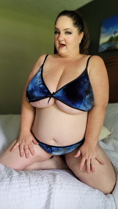 Finally Friday! https://t.co/6bzpmfZIzD