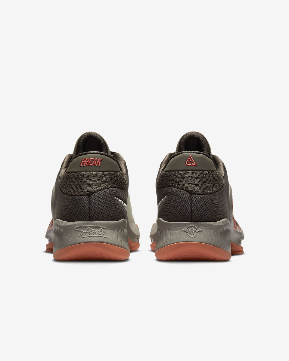 sneakersteal's tweet photo. STEAL💥

Nike Zoom Freak 4 “Letter Bros” 

$51.97 + Free Shipping

https://t.co/z5jrpJfeNx

*use code SCHOOL20 at checkout* https://t.co/YxxKuGBMxr
