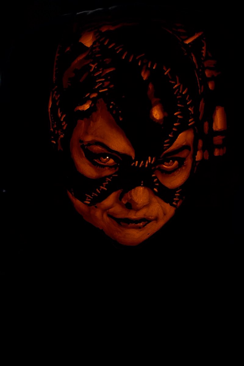 jo3y3dwards's tweet photo. @nalaniproctor Thank you again for all the things 🎃 https://t.co/9uNd3YB9kh