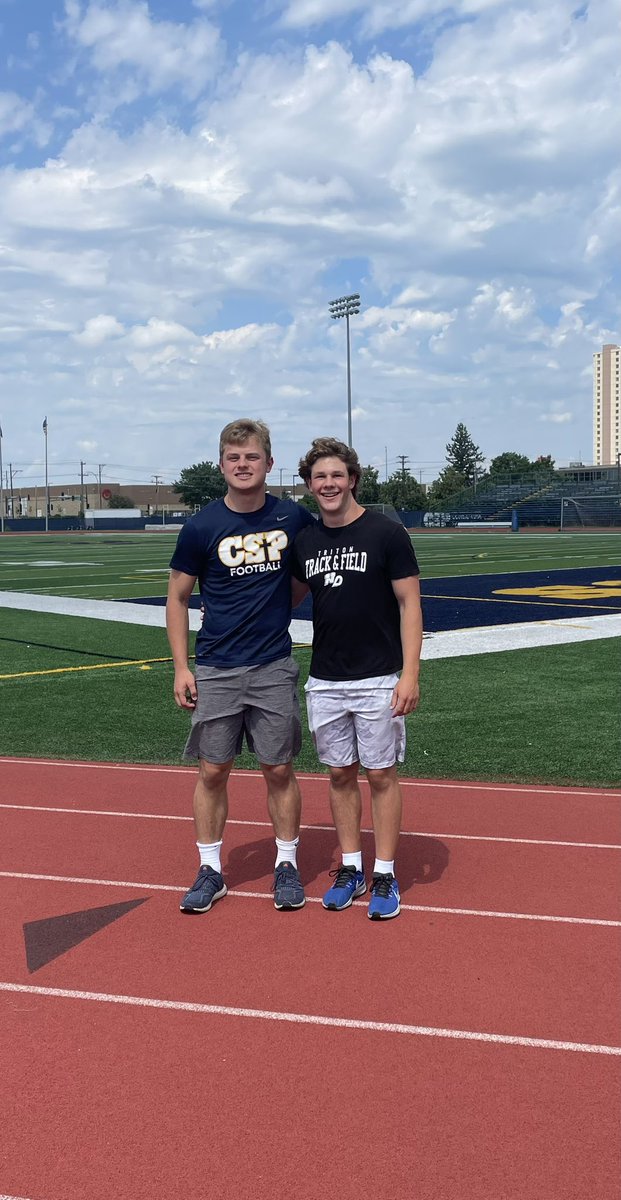 IBlom25's tweet photo. Huge thanks to Concordia St. Paul for having me out for a visit today! Always good to see you @HornacekDaniel! @JakeMunkwitz @CSPBears @CoachCurrierCSP https://t.co/xaXkXjdWJd