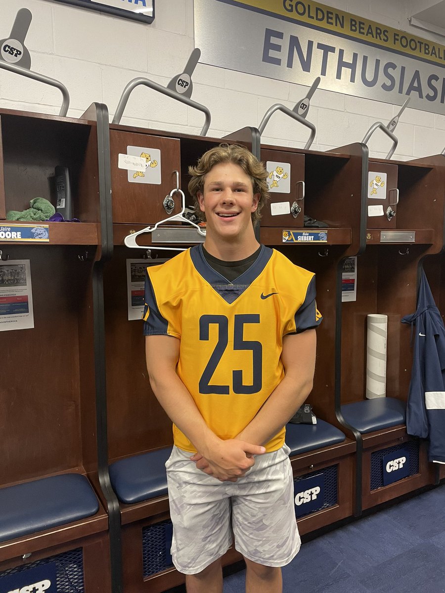 IBlom25's tweet photo. Huge thanks to Concordia St. Paul for having me out for a visit today! Always good to see you @HornacekDaniel! @JakeMunkwitz @CSPBears @CoachCurrierCSP https://t.co/xaXkXjdWJd