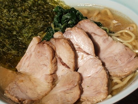 isomiya's tweet photo. 【あと5日で夏季休業】
江古田の横浜家系らーめん五十三家です！
本日(7/28)を含めて夏季休業前の営業は残り5日間となります。
ワンオペ&amp;酷暑により例年になく体力の消耗が激しく、ここでしっかり休んでおかないと息切れしてしまいそうなため長めの休みになることご理解賜れましたら幸いです！ https://t.co/bZvWTDLCkR