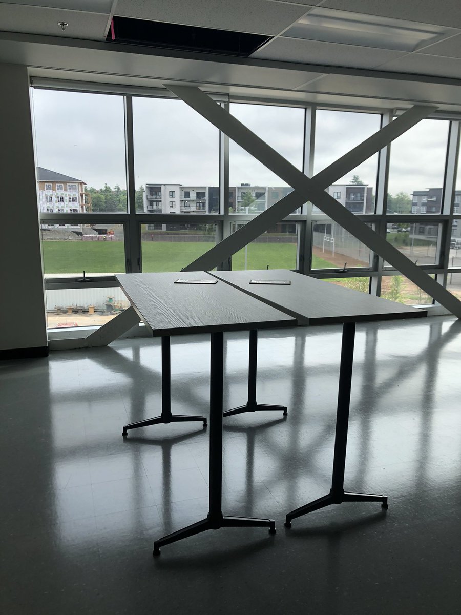 litcoach_walker's tweet photo. Huge changes each time I walk the halls this month. Bright colours, natural light, open spaces, flexible furniture, visual details and oh so many possibilities!! @@HRCE_NS #readyfortakeoff #talltables https://t.co/MhVXHgLALD