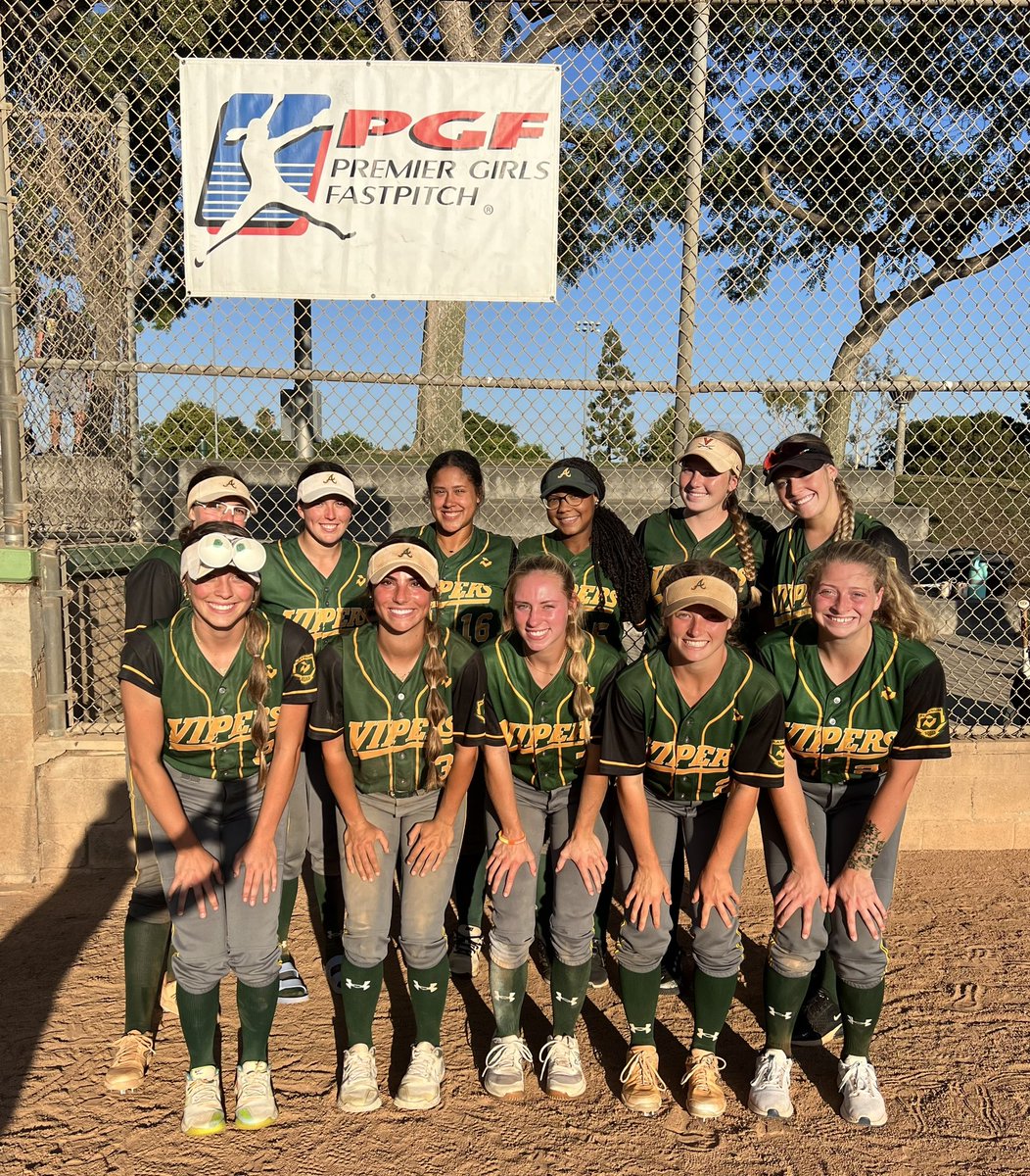 These <a href="/VipersWiggins05/">Atlanta Vipers 18U Wiggins</a> Girls are getting it done at the <a href="/PGFnetwork/">PGF</a>  Platinum Nationals and headed to the Bracket “A”  Championship Game tomorrow @ 10:15am after a come from behind victory over the Mojo Pikas 7-2. 
#LetsGoVipers <a href="/thevipernation/">Atlanta Vipers Fastpitch</a>