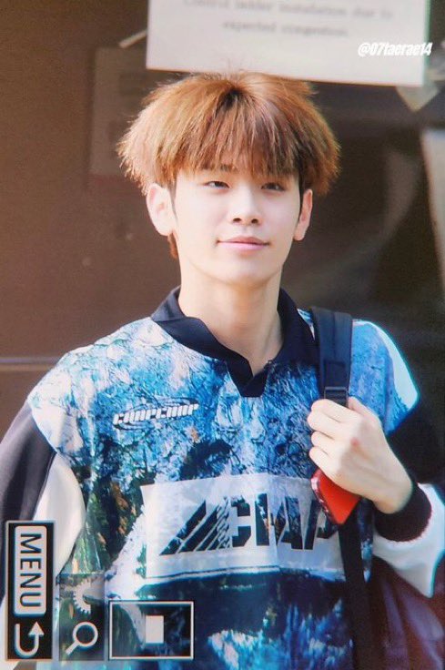 awehao's tweet photo. the hair dye is catching up to him i fear https://t.co/ABcXk2yN7z