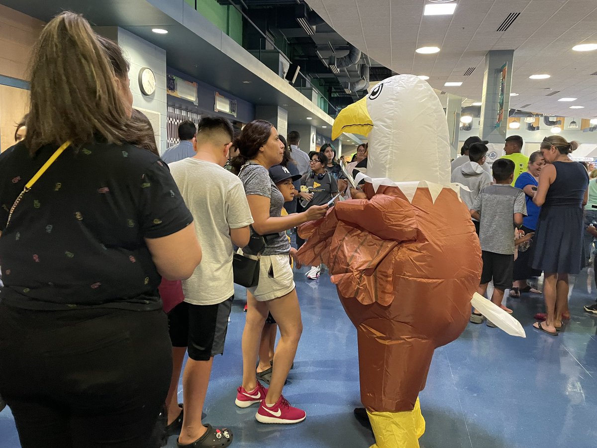SSAISDFivePalms's tweet photo. It was great seeing some of our Eagles today at the Back to School Bash. Next up will be Meet The Teacher on Monday, August 7th. https://t.co/VWMVixzDWr