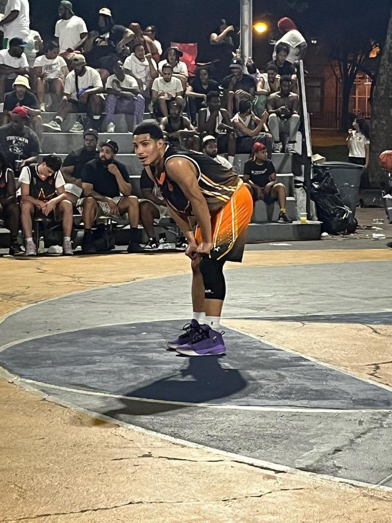 Who would have thought I would create a basketball shoe so comfortable that is being compared to Nike &amp; Under Amor! If kids in Brooklyn NY buyin and rockin them shiid I think I did good!
#TeamTyaga