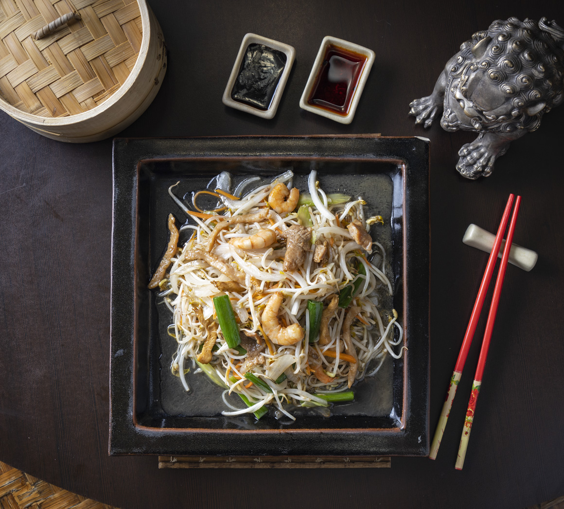 AsianBay's tweet photo. El Chop Suey tiene muchos mitos detrás de su origen, pero quienes realmente conocen de historia, saben que este platillo es resultado de una extraña combinación de mezclar ingredientes de origen chino-estadounidense ¡Ven y prueba la opción mixta o vegetariana! ¡Solo en Asian Bay! https://t.co/MLo4aHrnnf
